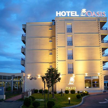 Hotel Oasis Podgorica Exterior foto