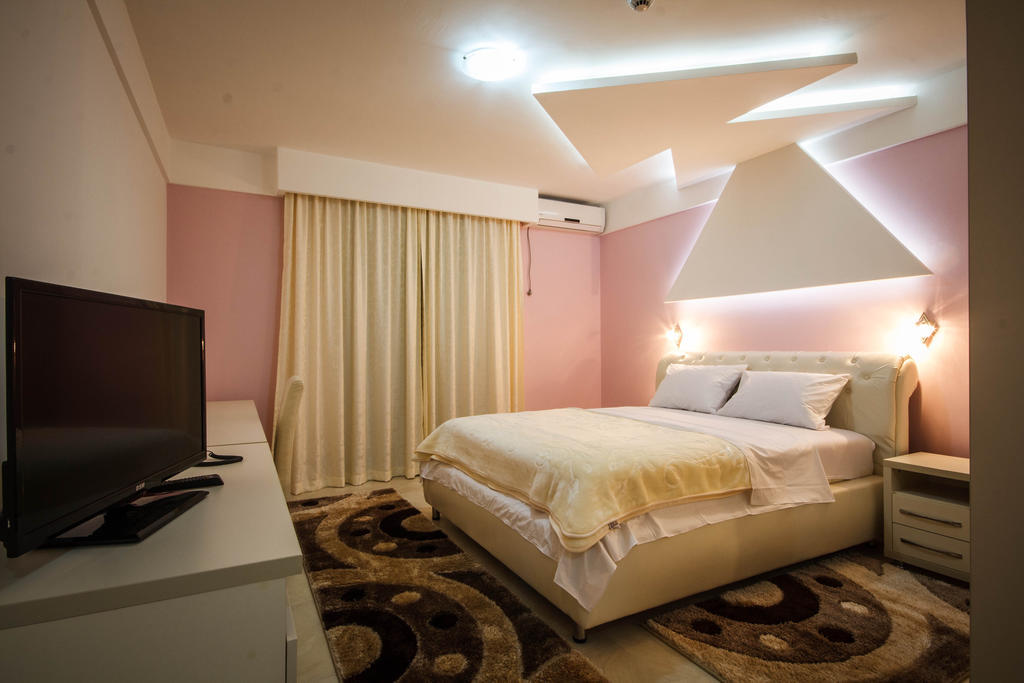 Hotel Oasis Podgorica Zimmer foto